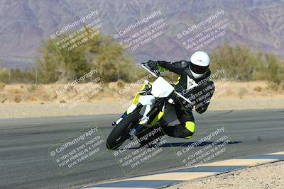 media/Jan-08-2022-SoCal Trackdays (Sat) [[1ec2777125]]/Turn 6 Inside (1pm)/